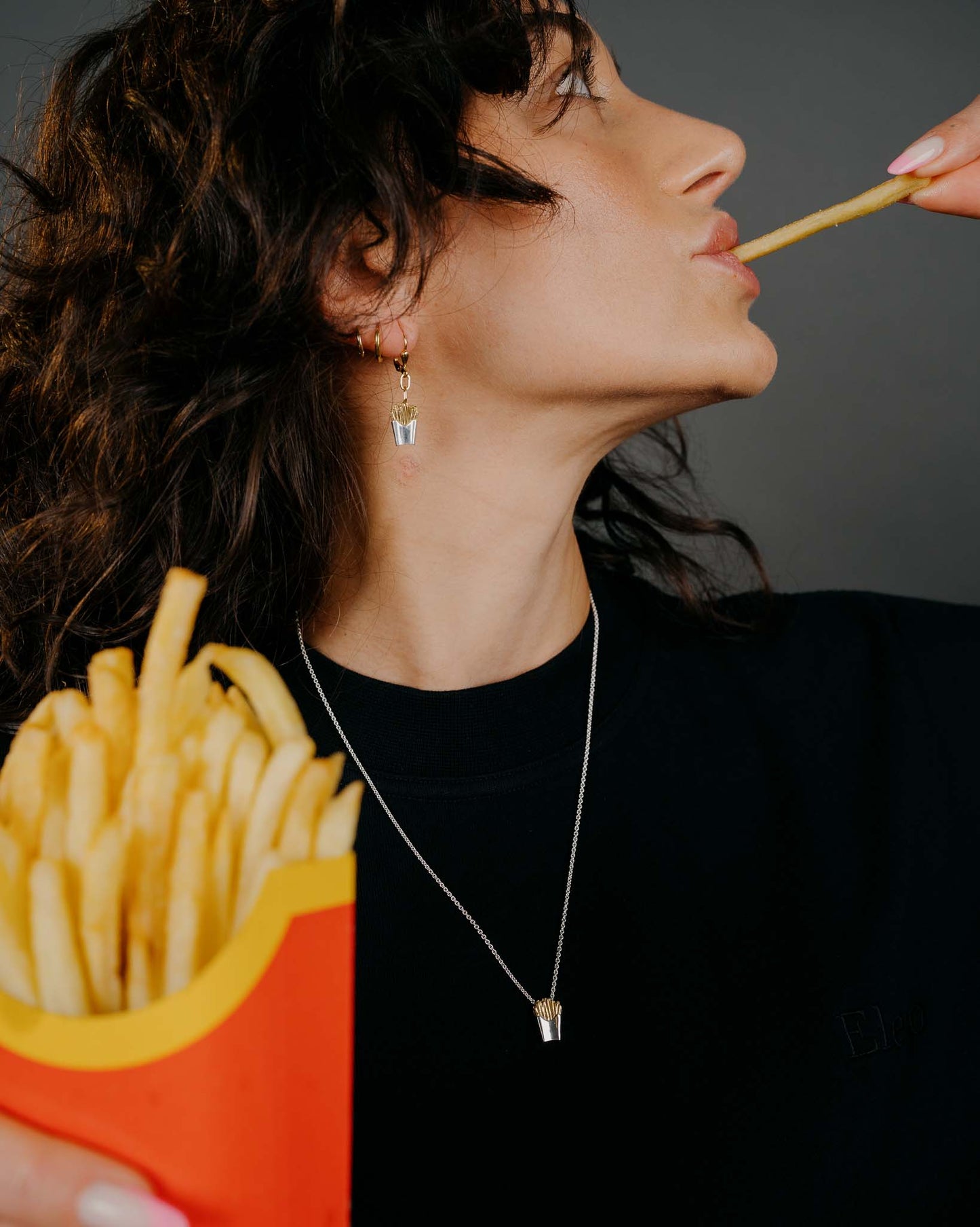 FRIES NECKLACE BITES by Elero