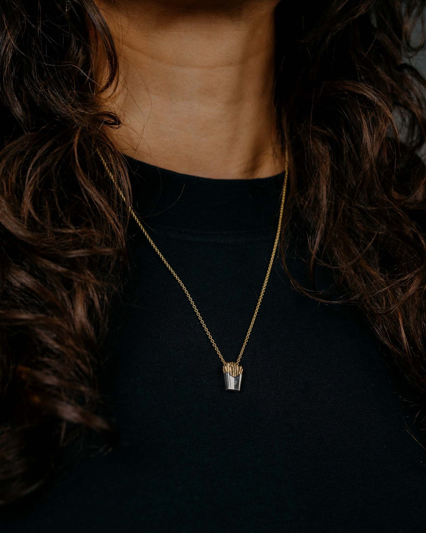 FRIES NECKLACE BITES by Elero